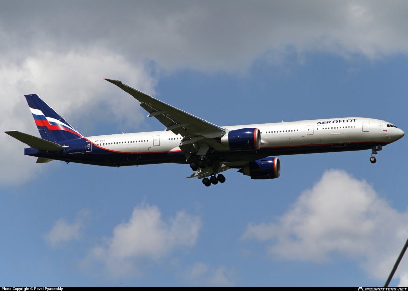 Владивосток Боинг 777 300 Аэрофлот
