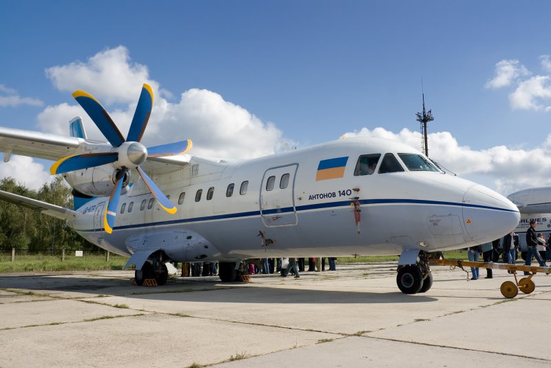 Турбовинтовой самолет АН-140