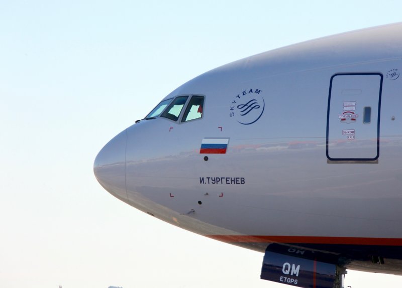 Нос самолета Боинг 777