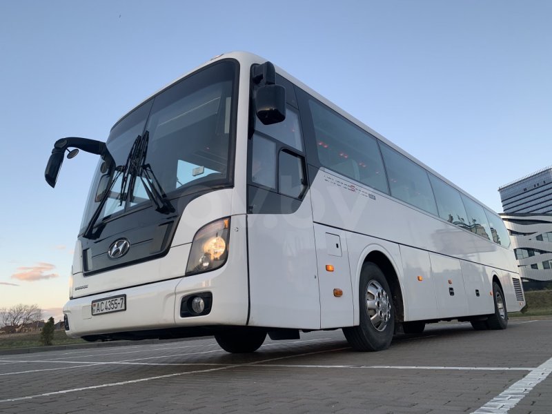 Hyundai Universe Space