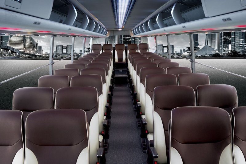 Hyundai Universe 47св салон