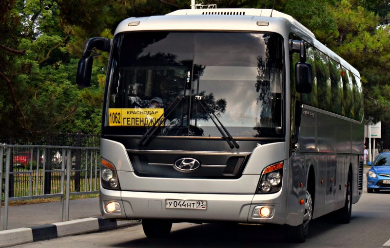 Hyundai Universe 47св