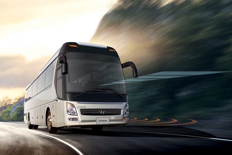 Hyundai Universe 2020