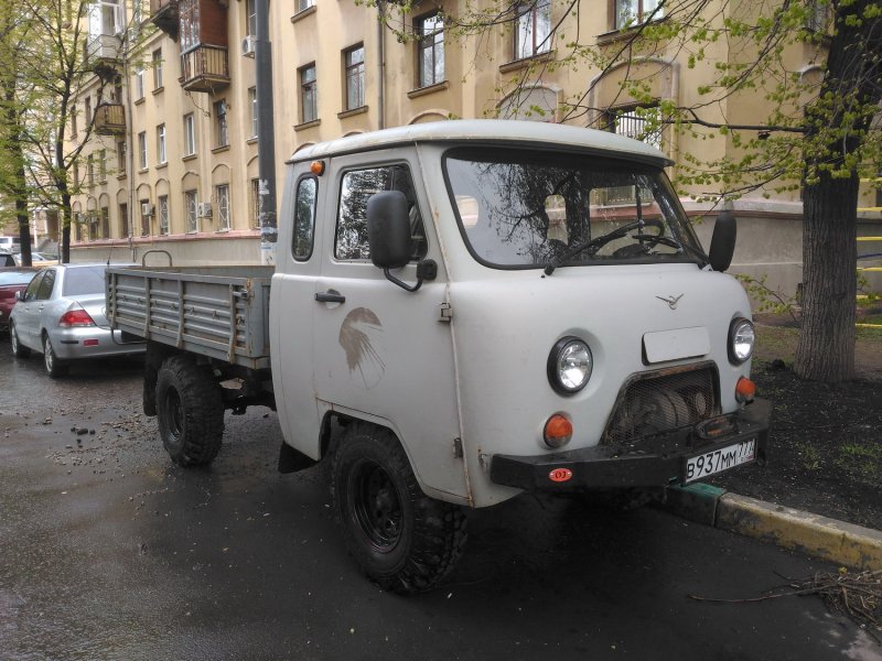 УАЗ 39095 бортовой