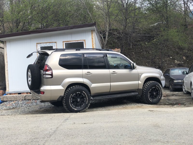 Toyota Land Cruiser Prado 120 33 колёса