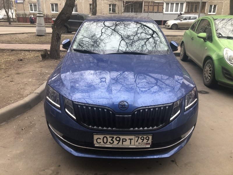 Skoda Octavia a7 FL Black Edition синяя
