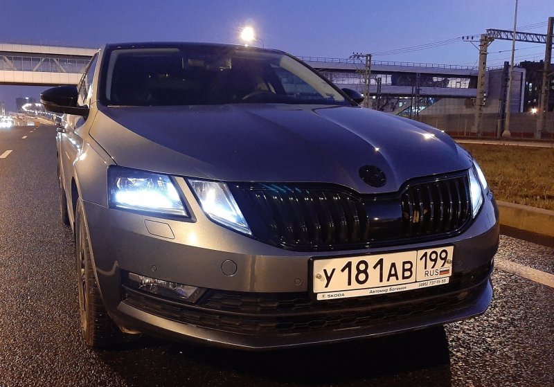 Skoda Octavia a8 черная