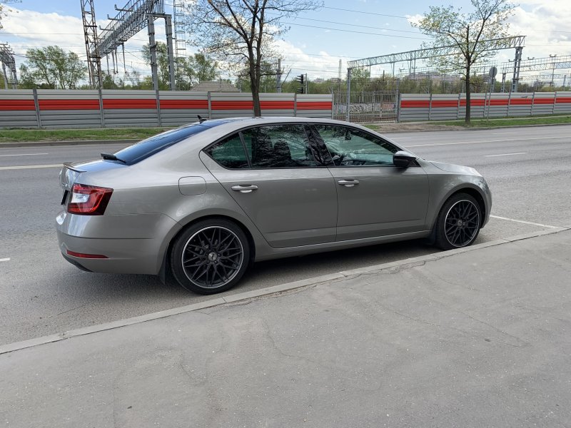 Skoda Octavia a7 Black Edition Grey