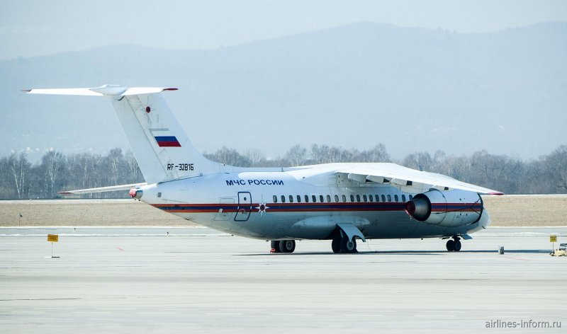 Самолет МЧС АН 148