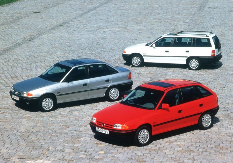 Opel Astra 1 поколение