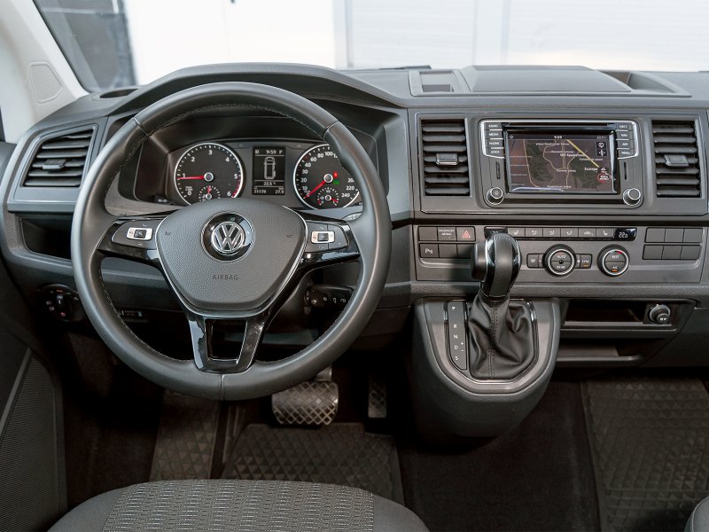 VW Caravelle 2008 салон