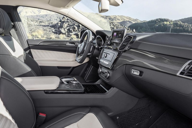 Mercedes Benz GLE 450 Coupe салон