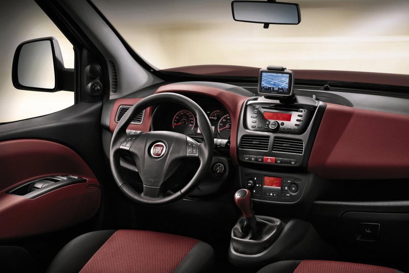 Fiat Doblo Panorama салон