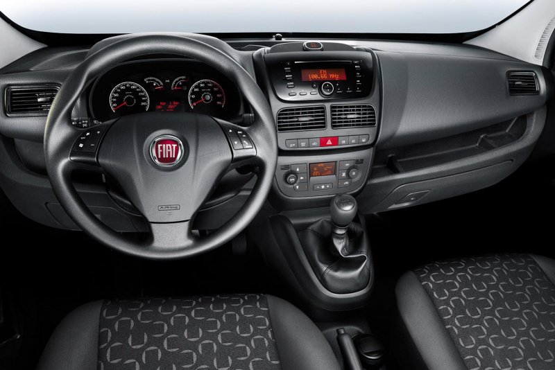 Fiat Doblò Panorama интерьер