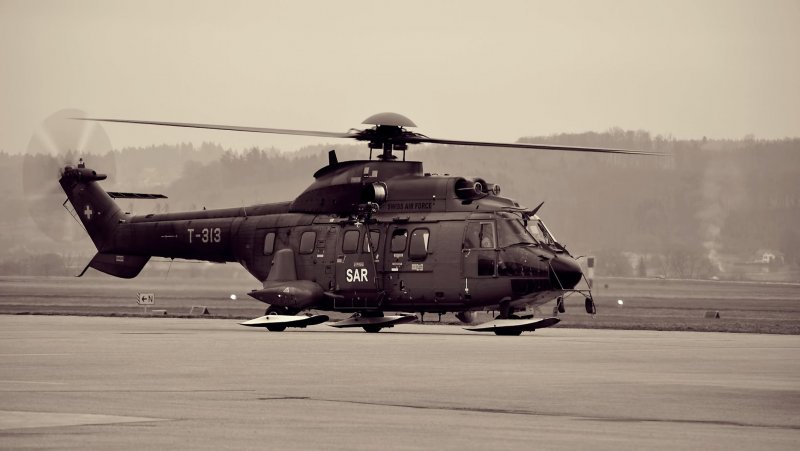 Eurocopter as 332 super Puma