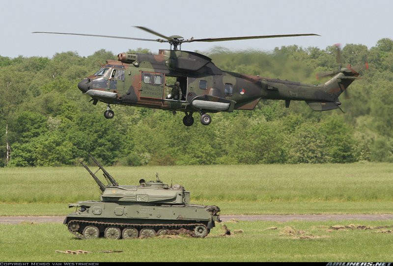 Супер Пума вертолет as 332