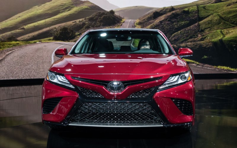 Toyota Camry 2018 американская