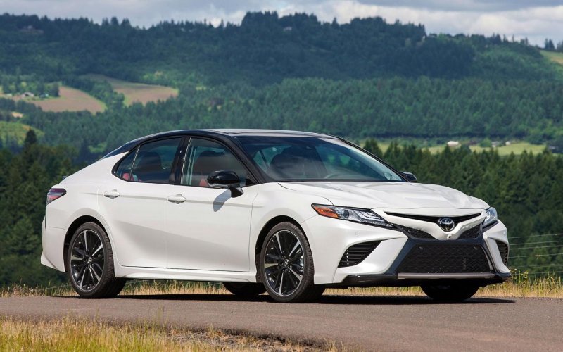 Toyota Camry 2019