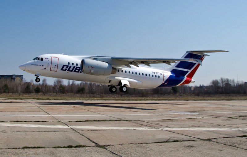 АН 158 кабина