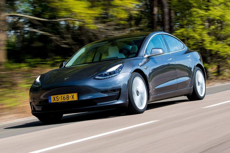 Tesla model 3