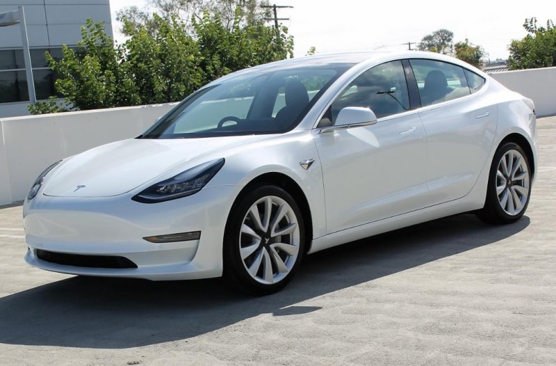 Tesla model 3 Standard range Plus