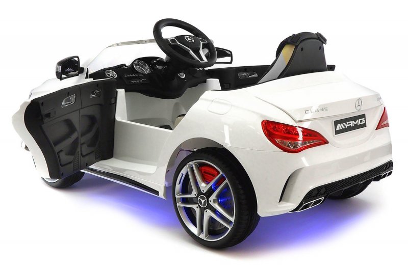Электромобиль Мерседес CLA 45