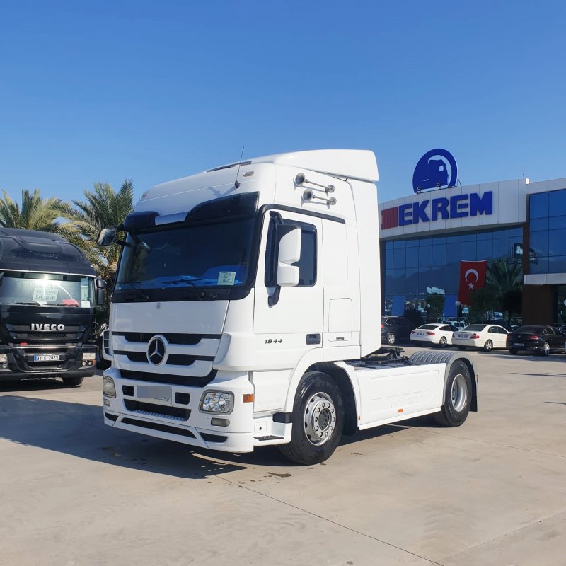 Actros 1844