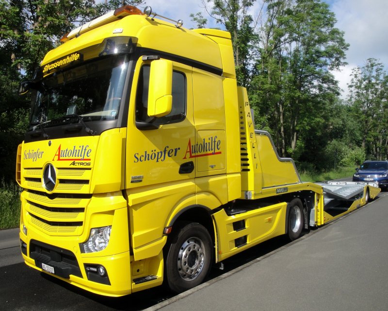Mercedes-Benz Actros 1851