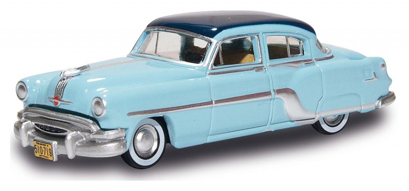 Масштабная модель Pontiac Chieftain Whitebox
