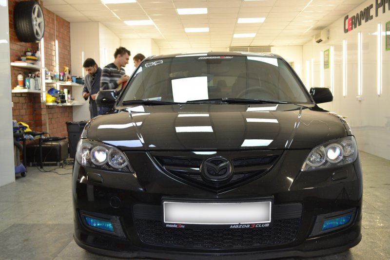 Мазда 3 2010 черная седан