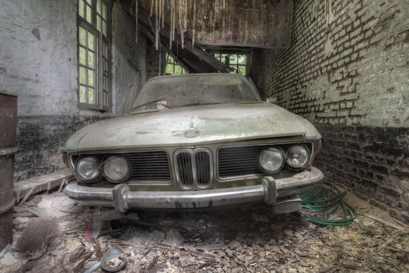 BMW e38заброшенные машины