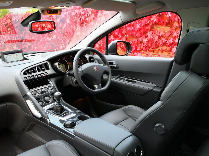 Peugeot 3008 интерьер