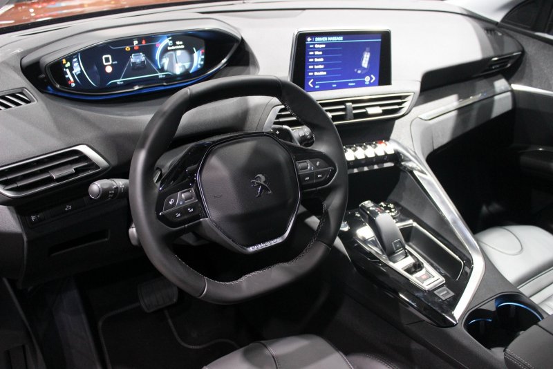 Новый Peugeot 3008 салон