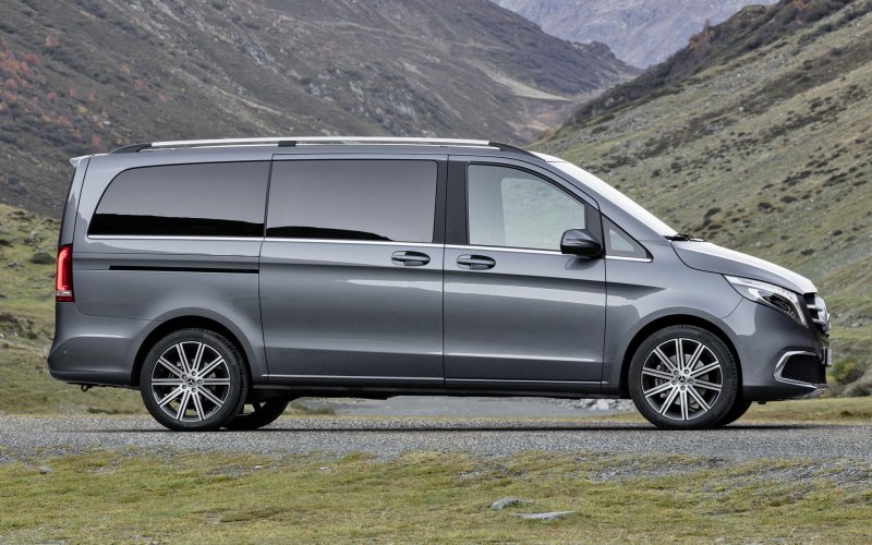 Mercedes Benz v class AMG