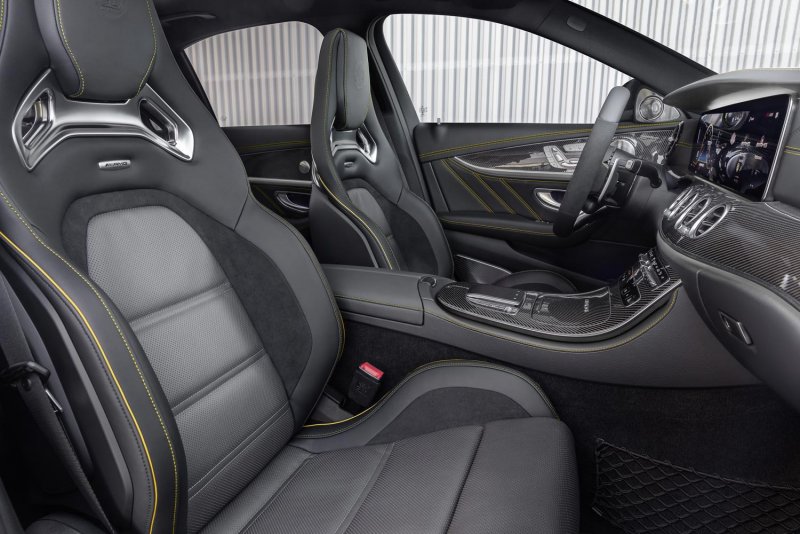 Мерседес e63 AMG салон