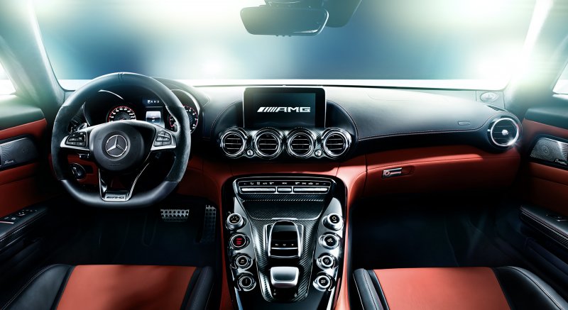 Мерседес Бенц AMG gt салон