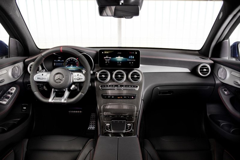GLC 43 AMG Coupe салон