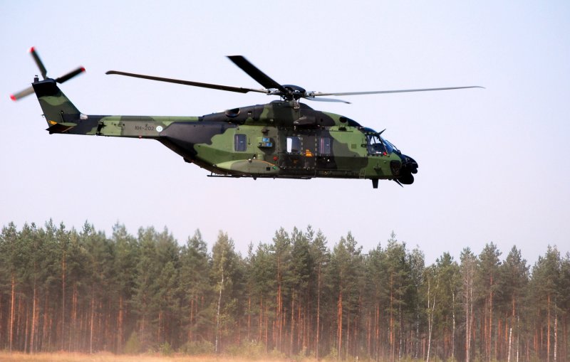 Вертолет nhi nh90