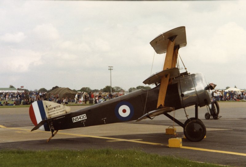Sopwith Triplane 1/32