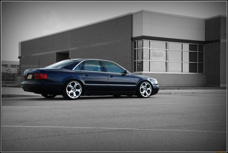 Audi a8 d2 r18