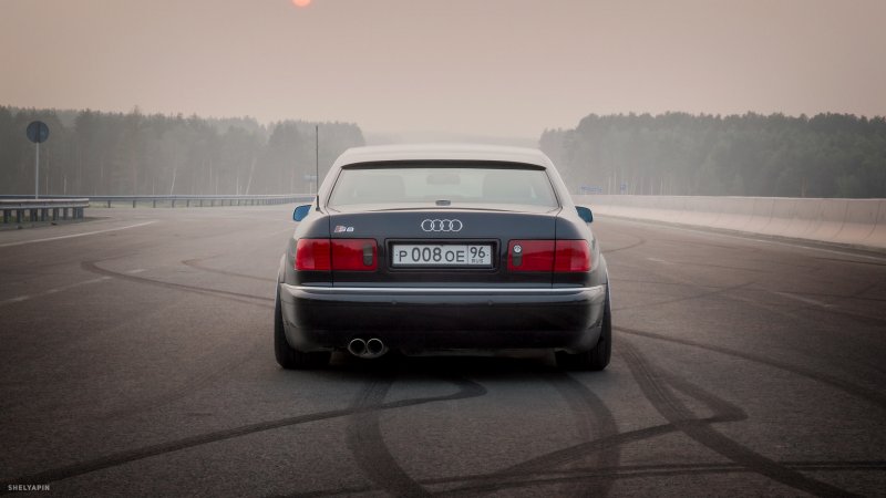 Audi s8 d2 купе