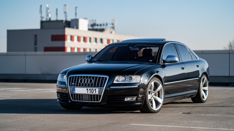 Audi a8 v10
