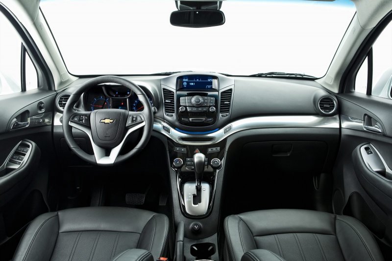 Chevrolet Orlando 2013 салон