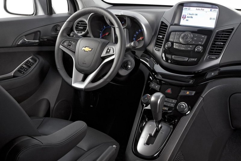 Chevrolet Orlando 2012 салон