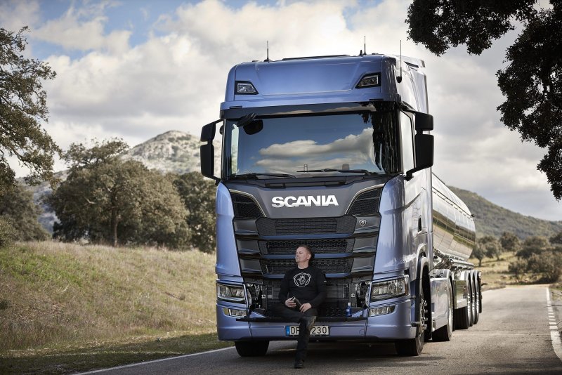 Грузовик Scania s730