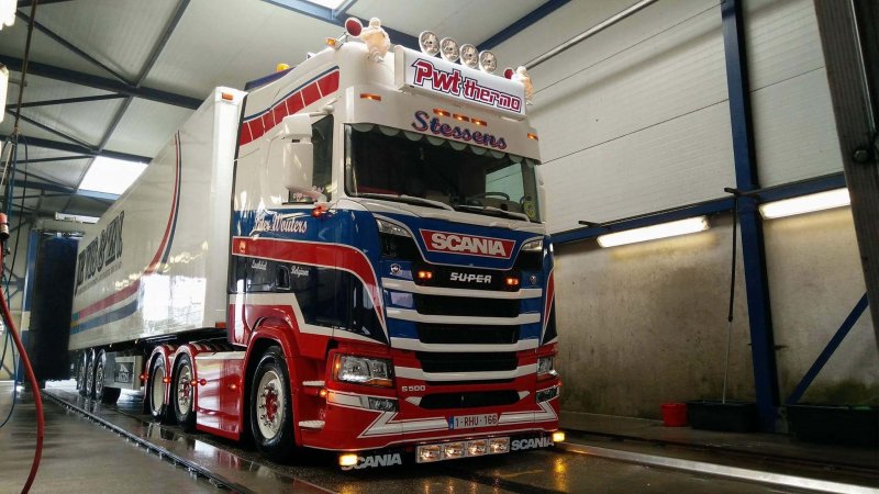 Фура Scania s500