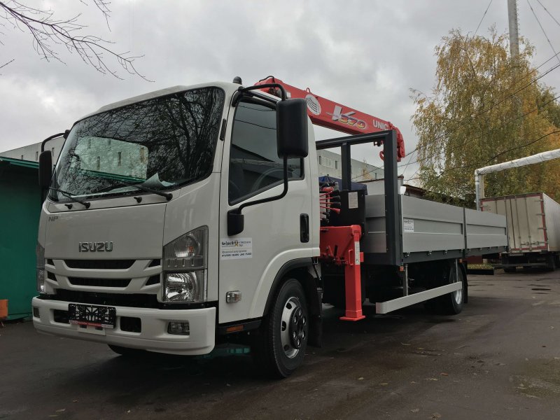Isuzu npr75