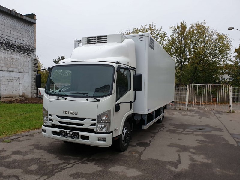Isuzu NPR-75 фургон