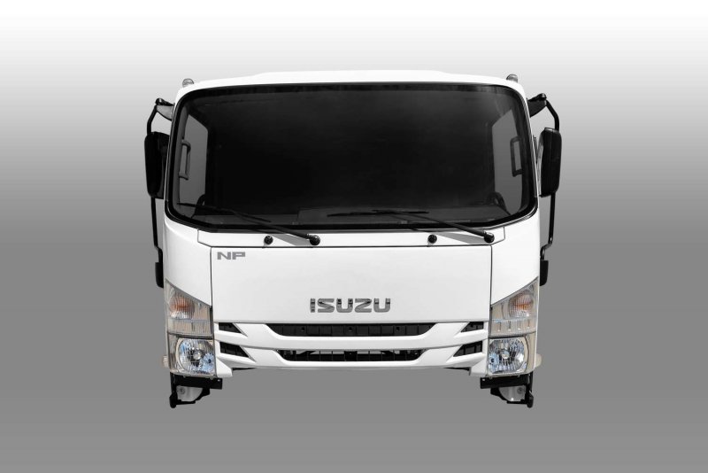 Isuzu npr75lk