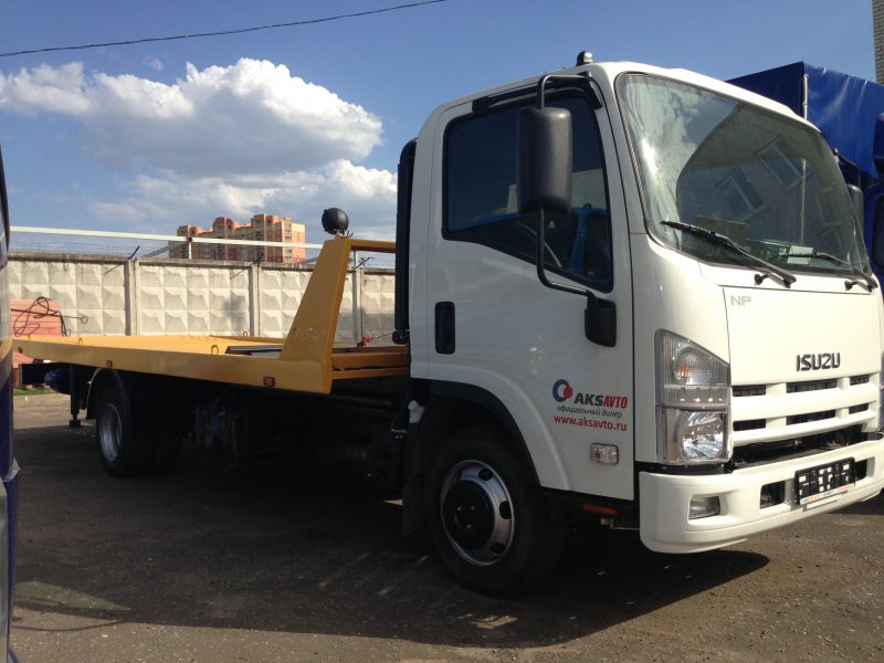 Isuzu NPR-75 фургон